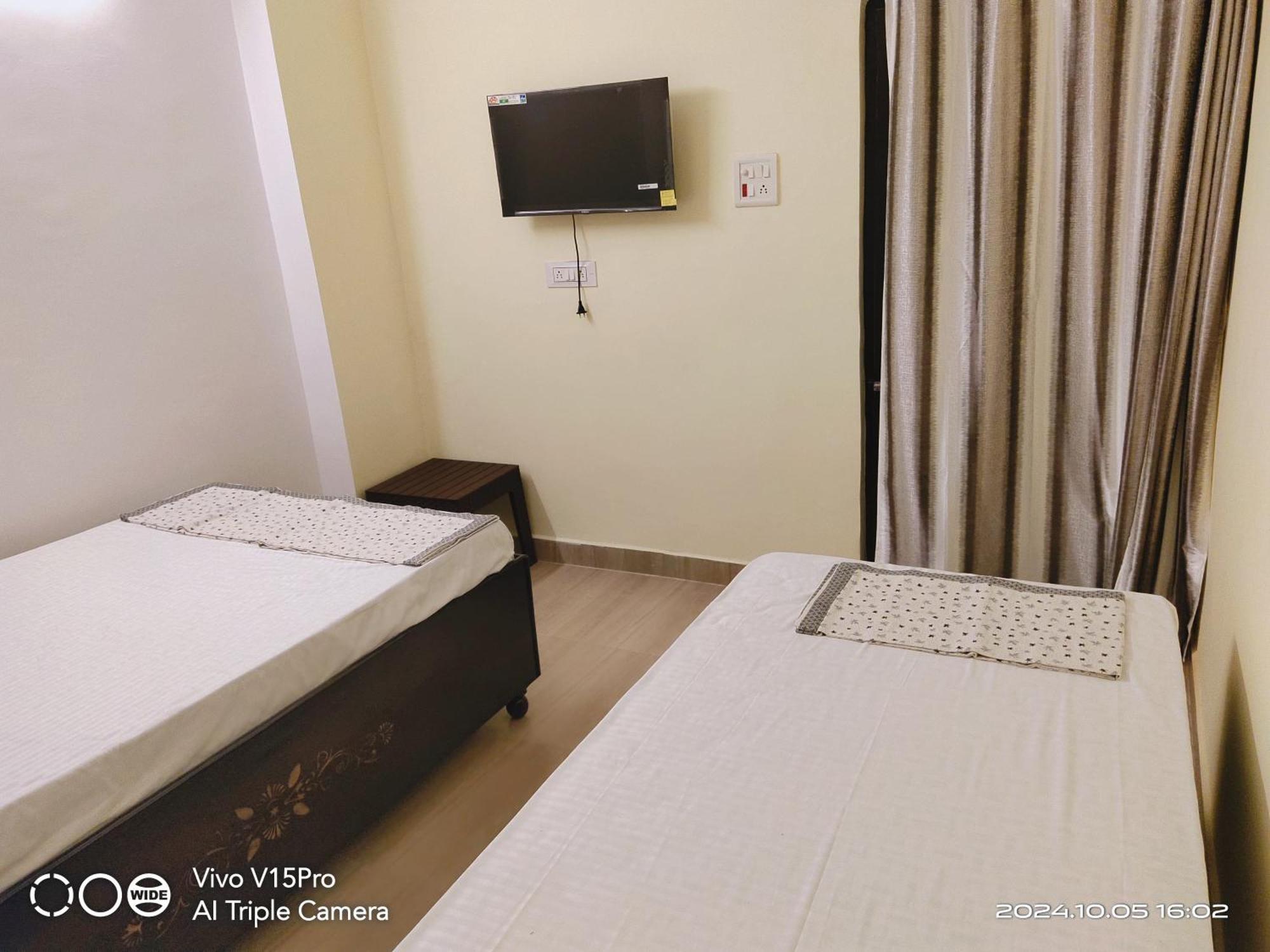 Incredible Banaras Inn Βαρανάσι Εξωτερικό φωτογραφία