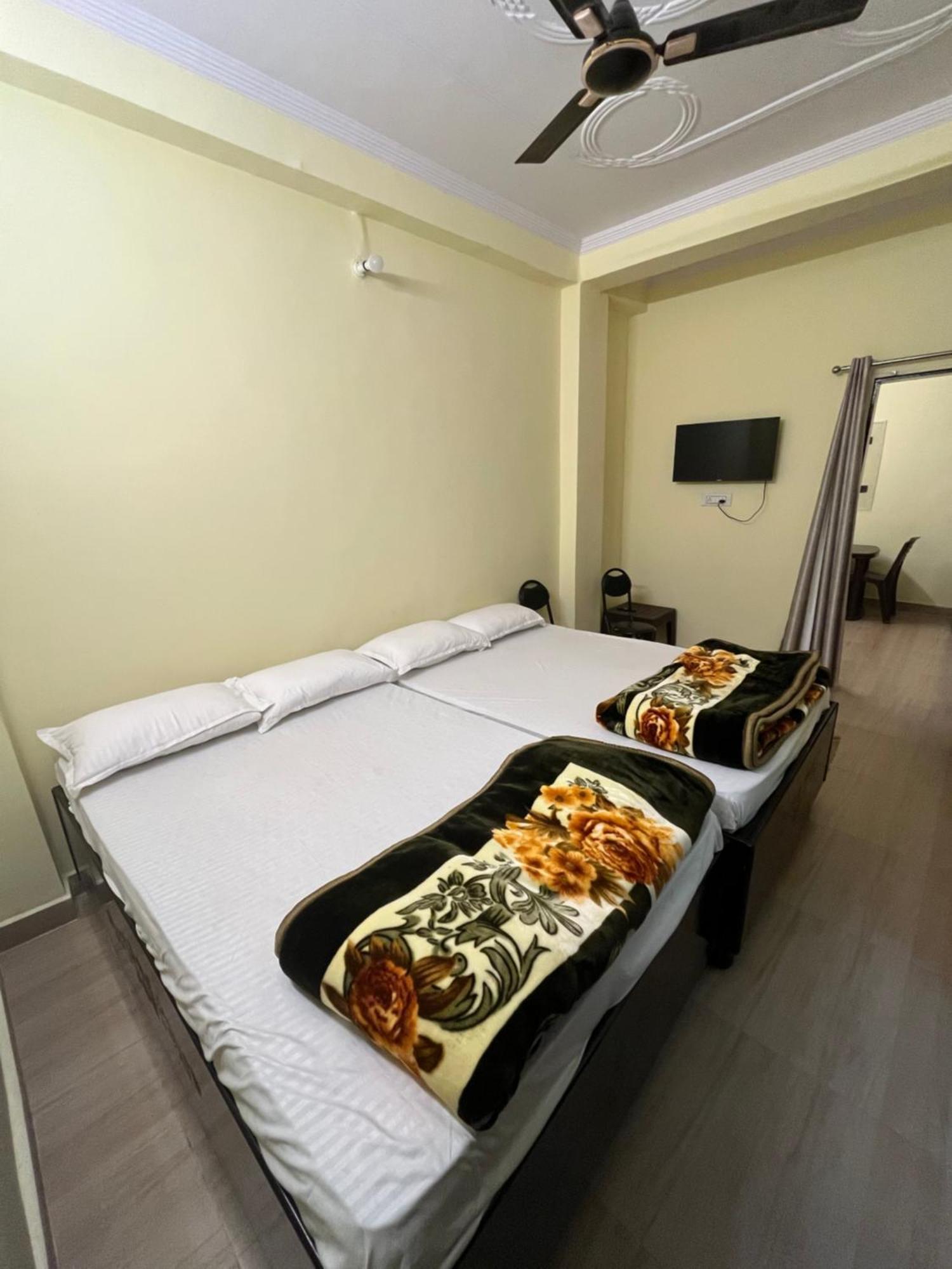 Incredible Banaras Inn Βαρανάσι Εξωτερικό φωτογραφία