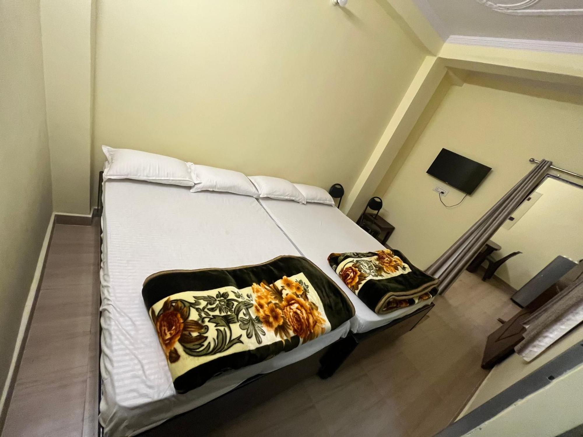 Incredible Banaras Inn Βαρανάσι Εξωτερικό φωτογραφία